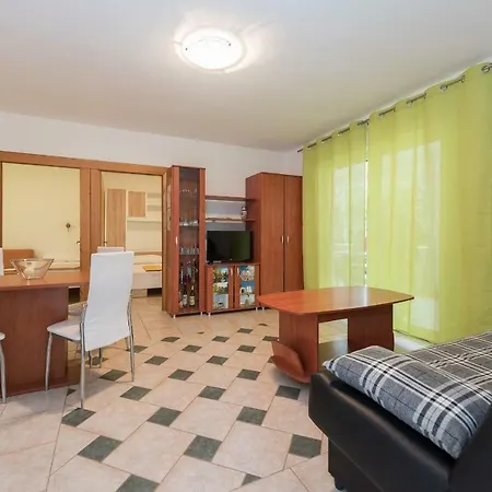 Jagunic Apartment Vir